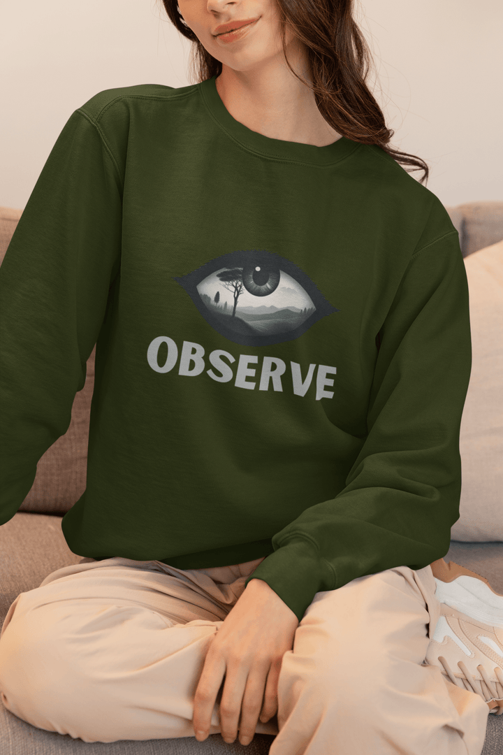 Observe Monochrome Eye – Graphic Women's Sweatshirt - Entitee